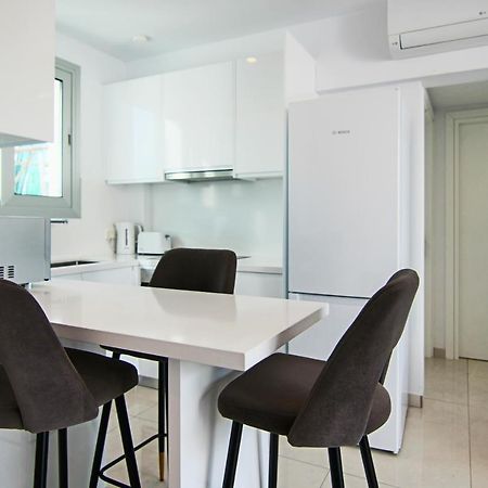 パ フォスPhaedrus Living - Seaside Executive Flat Harbour 208アパートメント エクステリア 写真